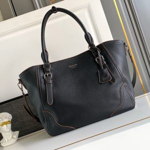 プラダ トートバッグ 大きめ