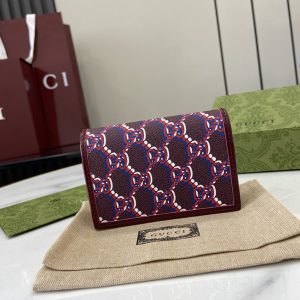 グッチ カードケース 財布代わり