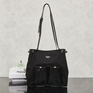 プラダ 斜 めがけ バッグ レディース