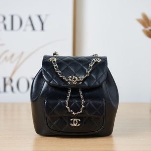 シャネル リュック 人気