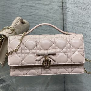 ディオール バッグ ピンク