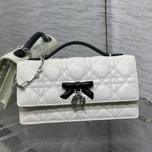 ディオール バッグ アウトレット