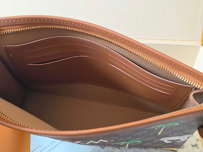 ルイヴィトン販売店舗 バッグ レディース LV Pochette Voyage MM x The Darjeeling Limited N40897 ルイヴィトン バッグ 新作 - 画像 (4)