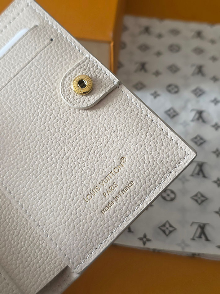 ルイヴィトン販売店舗 財布 レディース LV ポルトフォイユ・リサ モノグラム・ミルキーホワイト、ブルー M27742 ルイヴィトン 財布 二つ折り - 画像 (4)