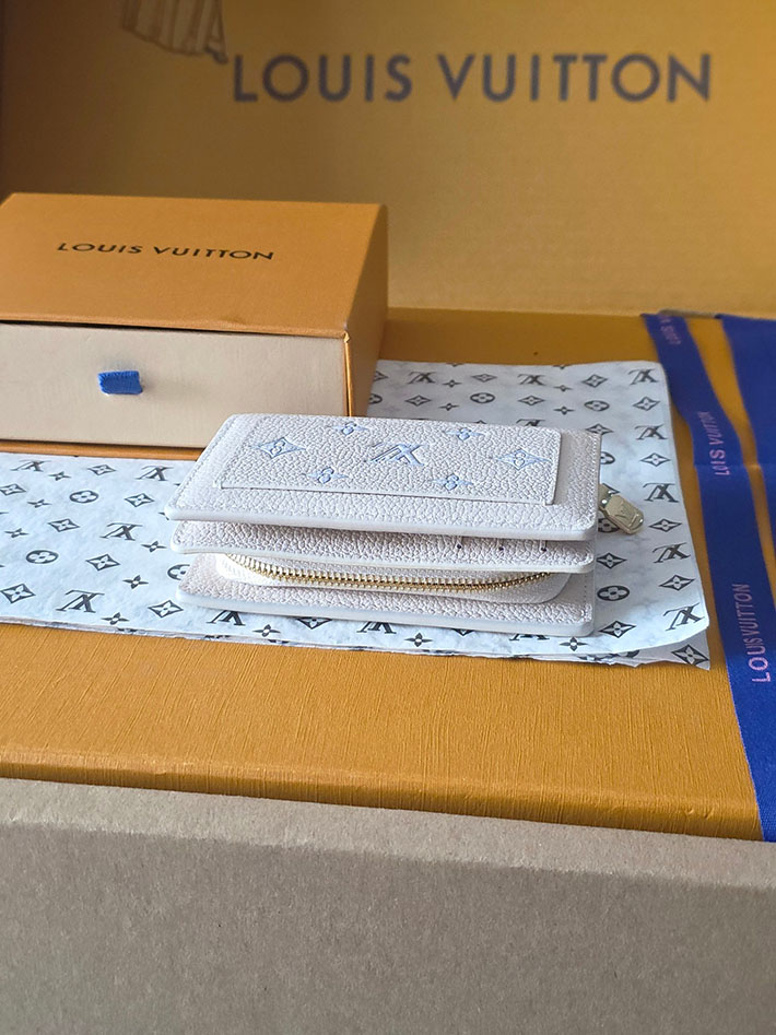 ルイヴィトン販売店舗 財布 レディース LV ポルトフォイユ・クレア モノグラム・ミルキーホワイト、ブルー M28274 ルイヴィトン 財布 新作 - 画像 (8)