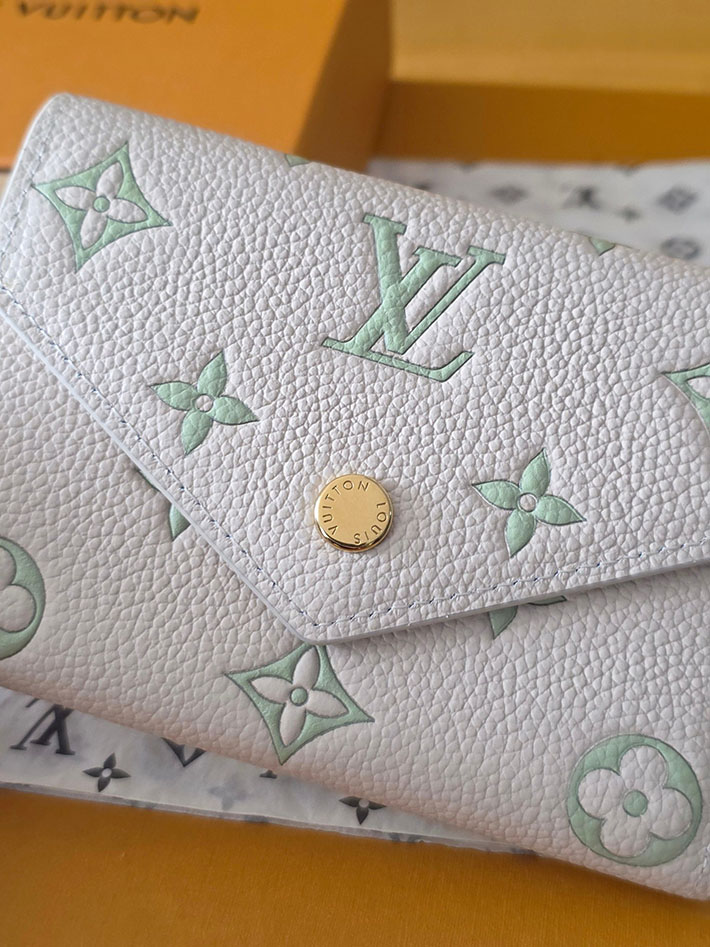 ルイヴィトン販売店舗 財布 レディース LV ポルトフォイユ・ヴィクトリーヌ ミルキーホワイト、グリーン M28249 ルイヴィトン 三 つ折り財布 レディース - 画像 (9)