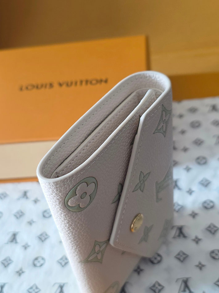 ルイヴィトン販売店舗 財布 レディース LV ポルトフォイユ・ヴィクトリーヌ ミルキーホワイト、グリーン M28249 ルイヴィトン 三 つ折り財布 レディース - 画像 (7)