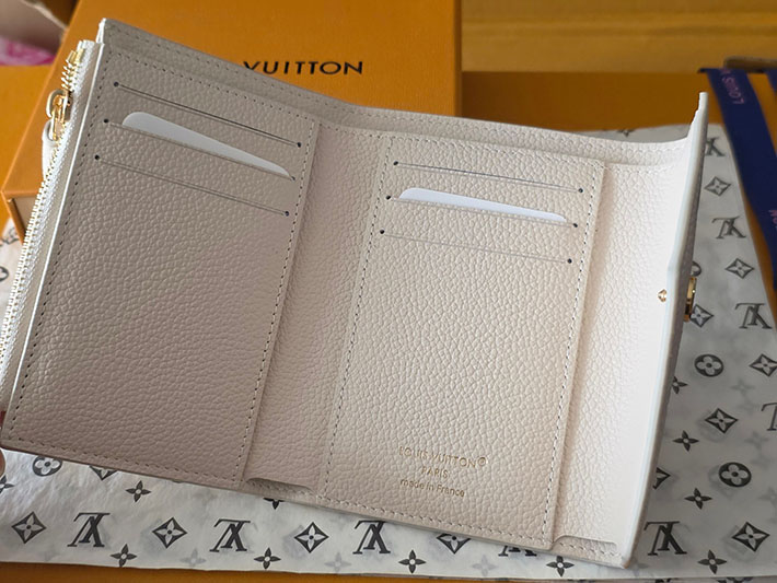 ルイヴィトン販売店舗 財布 レディース LV ポルトフォイユ・ヴィクトリーヌ ミルキーホワイト、グリーン M28249 ルイヴィトン 三 つ折り財布 レディース - 画像 (6)