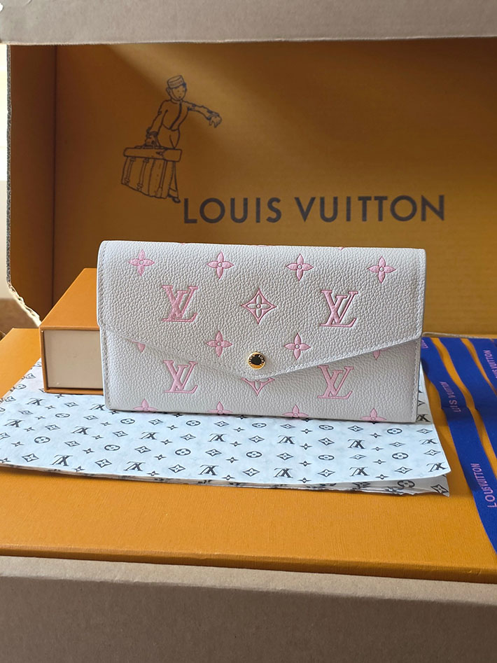 ルイヴィトン 長財布 レディース 新作