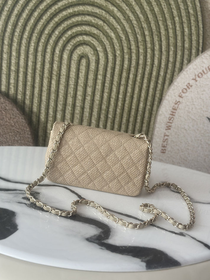 シャネル 新作バッグ 2026 CHANEL ミニフラップバッグ ショルダーバッグ ベージュ AS6012 B22809 U6029 シャネル マトラッセ ミニ - 画像 (8)