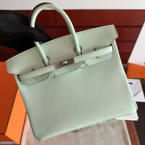 エルメス バーキン25 値段