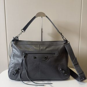 バレンシアガ バッグ 安い