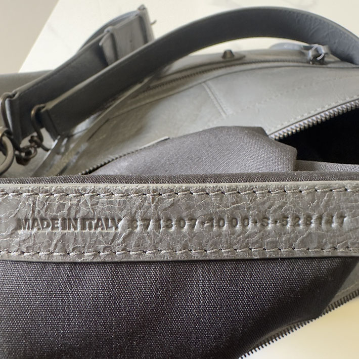 バレンシアガ バッグ 人気 レディース BALENCIAGA Le City Moto Medium leather shoulder bag グレー 2629368 バレンシアガ バッグ 安い - 画像 (2)