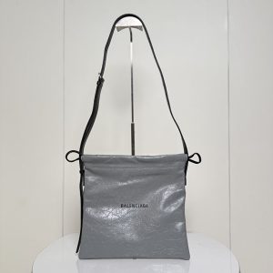 バレンシアガ バッグ アウトレット