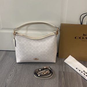 コーチ バッグ アウトレット