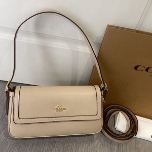 コーチ バッグ 斜 めがけ 人気