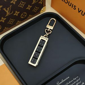 ルイヴィトン キーホルダー 人気