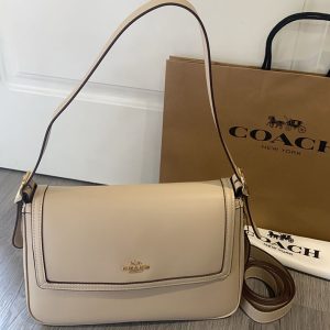 レディース コーチ ショルダーバッグ