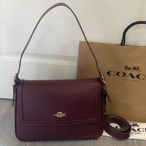 コーチ ショルダーバッグ 小さめ