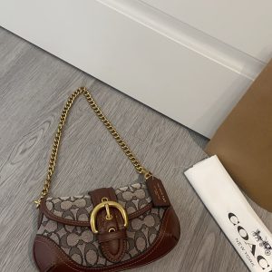 コーチ バッグ 斜 めがけ 人気