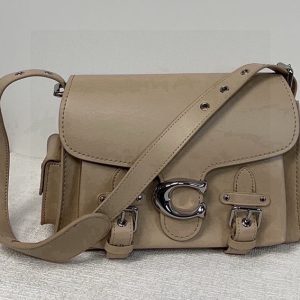 コーチ バッグ 人気