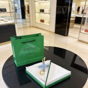 ボッテガ ヴェネタ キーリング 人気