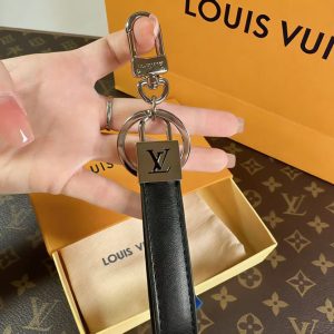 ヴィトン キーホルダー メンズ
