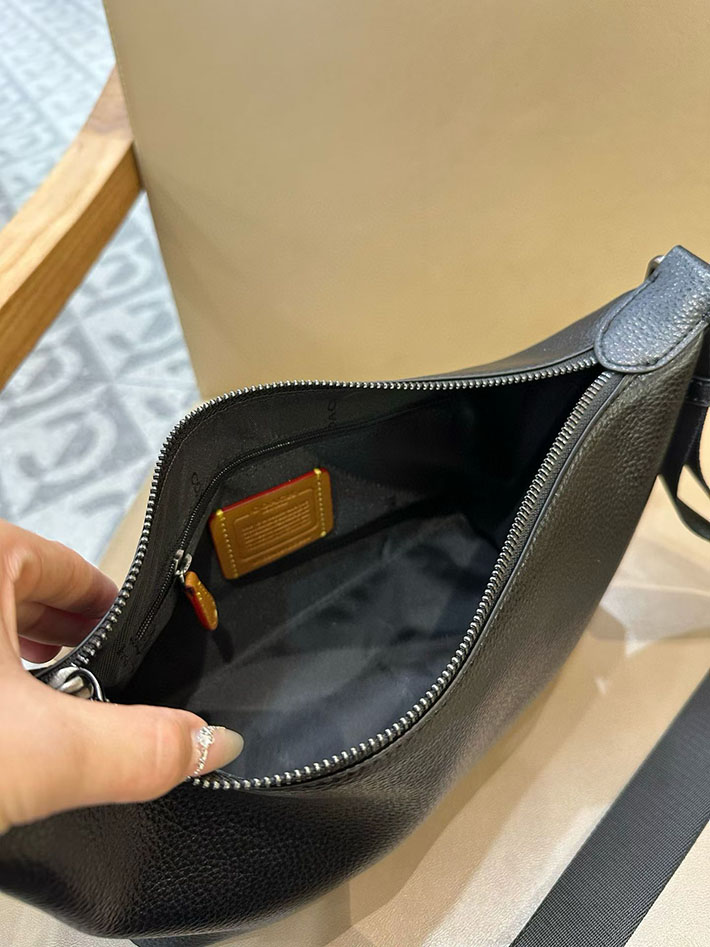 コーチ バッグ アウトレット COACH スモール フィン クロスボディ バッグ・ポーチ ブラック CCG20 QB/BK コーチ バッグ 斜 めがけ 人気 メンズ - 画像 (2)