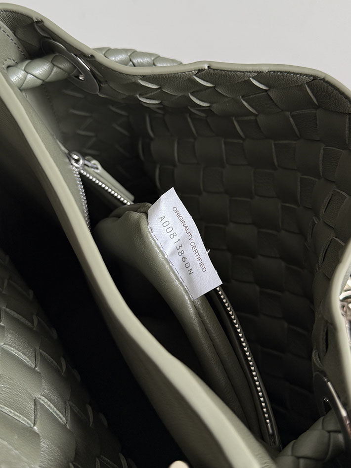 最高級ボッテガスーパーコピー Bottega Veneta Andiamo Bucket Piccola イントレチャート カーフ 2629499 ボッテガ ヴェネタ バッグ アウトレット - 画像 (5)