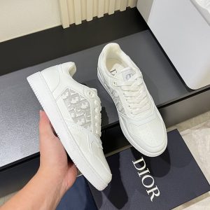 ディオール スニーカー 新作