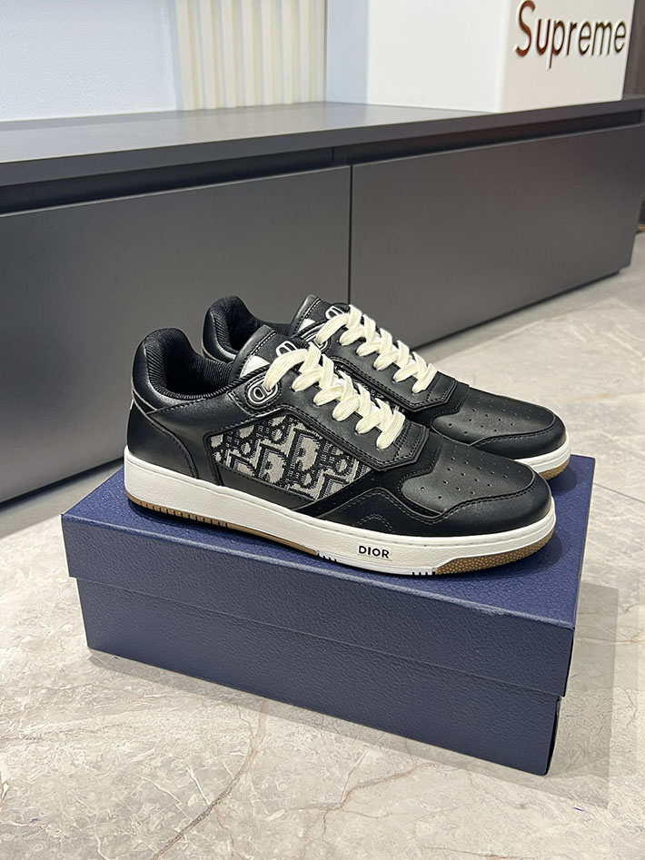 ディオール スニーカー アウトレット