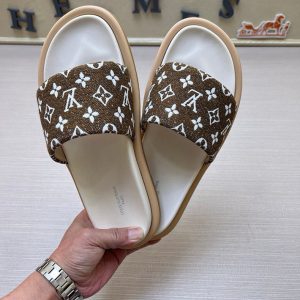 ルイヴィトン サンダル 新作