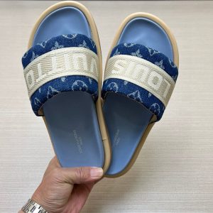 サンダル おしゃれ 歩きやすい