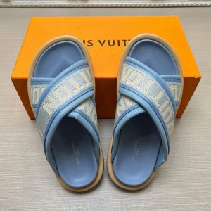 長時間歩いても疲れないサンダル おしゃれ