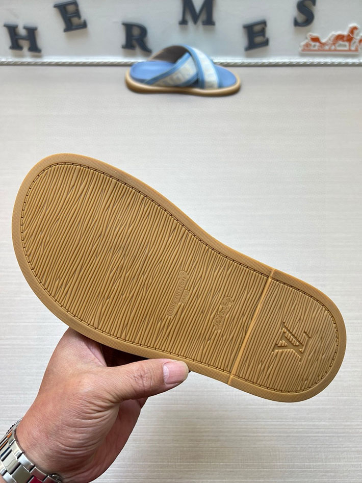 メンズ・レディース兼用 ルイヴィトン LV ブリス・ライン ミュール シューズ 靴 スライドサンダル 2629678 ルイヴィトン サンダル 値段 - 画像 (3)