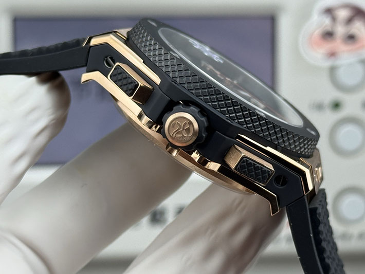 最高級ウブロスーパーコピー HUBLOT ビッグ・バン 20th アニバーサリー フルマジックゴールド 431.MX.1330.RX ウブロ ビッグバン ウニコ - 画像 (4)