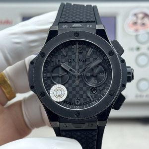 ウブロ 時計 値段