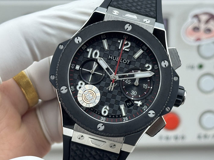 最高級ウブロスーパーコピー HUBLOT ビッグ・バン 20th アニバーサリー チタニウム セラミック 431.NM.1337.RX ウブロ 時計 安い順 - 画像 (6)