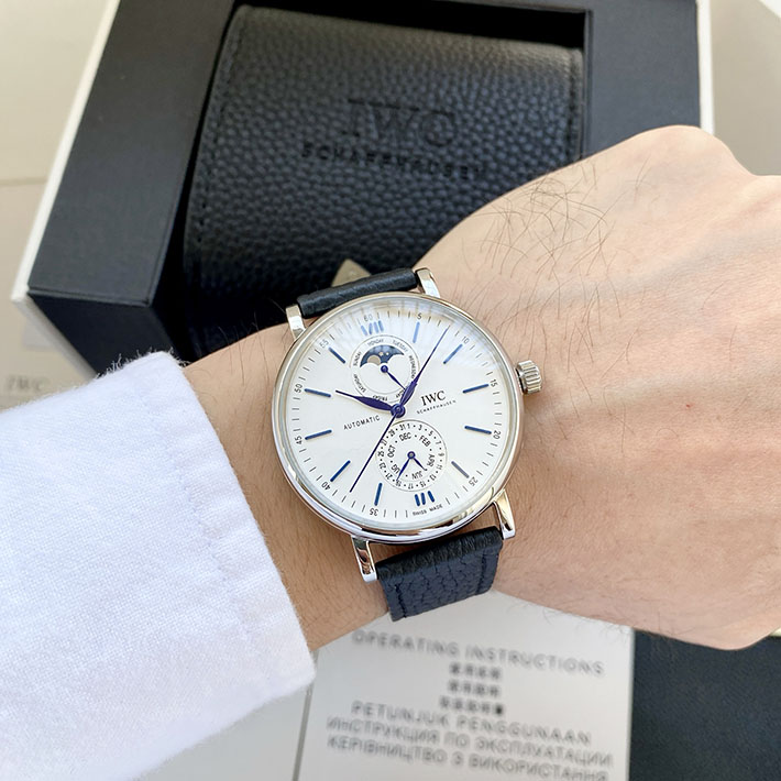 最高級IWCスーパーコピー IWC時計コピー ポートフィノ ハンドワインド ムーンフェイズ 41mm 2629708 IWC ポート フィノ 評判 - 画像 (9)