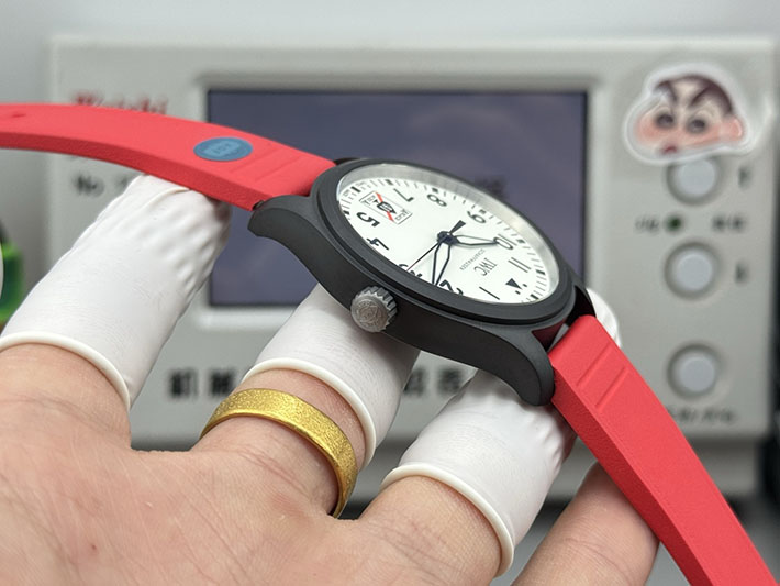 最高級IWCスーパーコピー パイロットウォッチ オートマティック 41 トップガン レイク・タホ 2629733 IWC 正規店 値引き - 画像 (4)