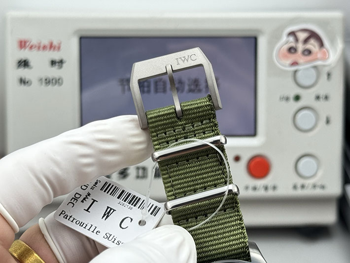 最高級IWCスーパーコピー パイロットウォッチ オートマティック 41 トップガン レイク・タホ 2629736 IWC 店舗 大阪 - 画像 (2)