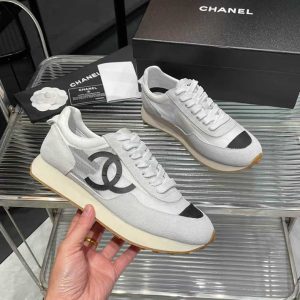 シャネル スニーカー レディース