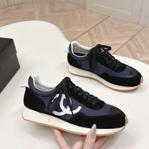 シャネル スニーカー 定価