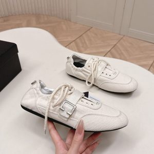 プラダ パンプス アウトレット