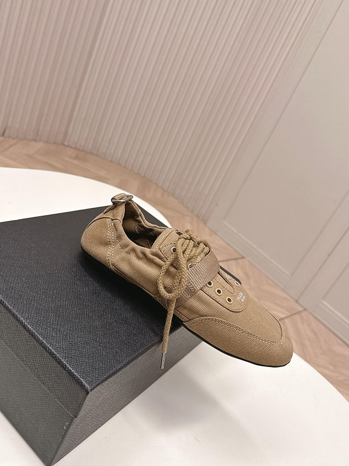 最高級プラダスーパーコピー PRADA Collapse canvas sneakers with buckled strap 2629768 プラダ フラットシューズ - 画像 (2)