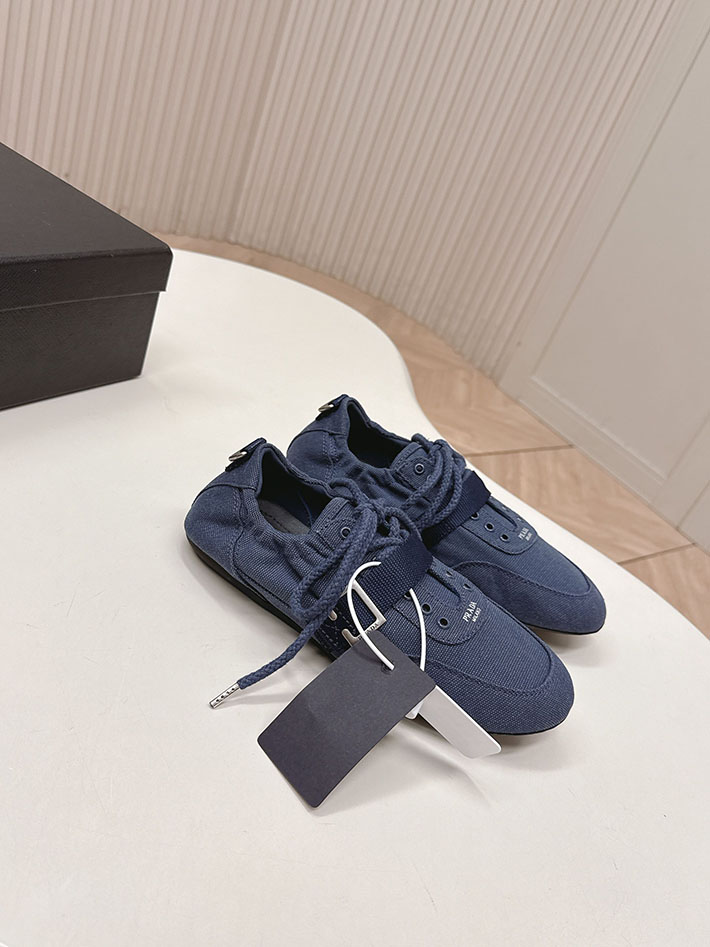 最高級プラダスーパーコピー PRADA Collapse canvas sneakers with buckled strap 2629769 プラダ バレエ シューズ アウトレット - 画像 (4)