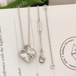 ヴァンクリーフ ネックレス シルバー