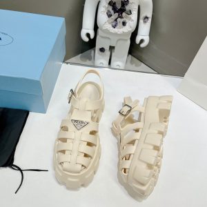 プラダ 靴 レディース