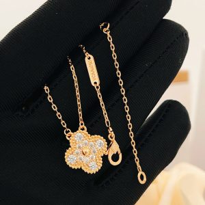ヴァンクリーフ アルハンブラ ネックレス