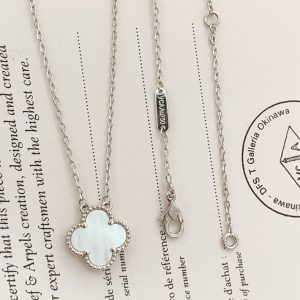 ヴァンクリーフ 白蝶貝ネックレス